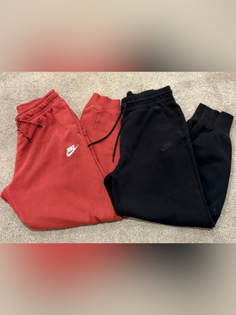 Nike women’s sweat pants/tech joggers